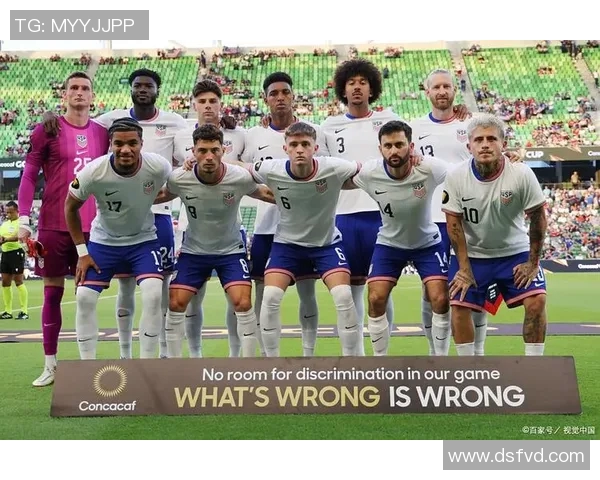 足球明星的奋斗历程与辉煌成就背后的感人故事