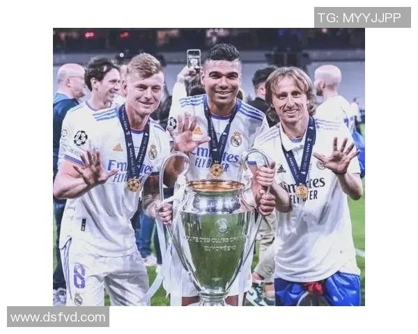 皇马传奇与当代足球明星的辉煌对决与精彩瞬间回顾